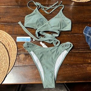 Cupshe New with tags- dusty green